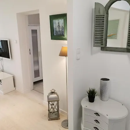 Family Lu Apartment - 3 Bedrooms, 2 Bathrooms, 200M Beach アパート