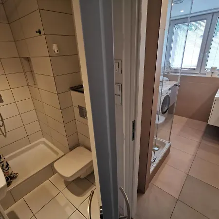 Family Lu Apartment - 3 Bedrooms, 2 Bathrooms, 200M Beach *